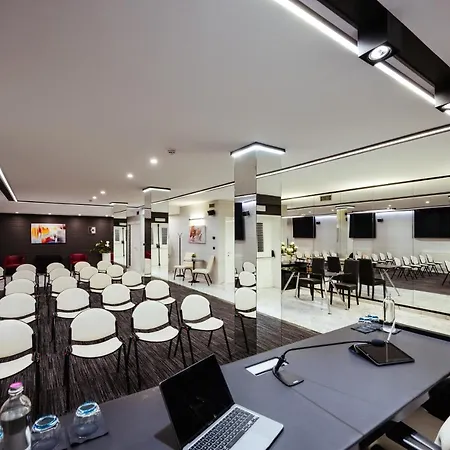 Raffaello & Mooka Restaurant Hotel