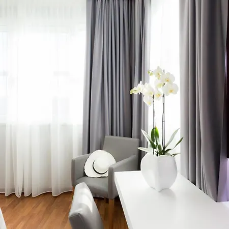 Hotell Raffaello & Mooka Restaurant