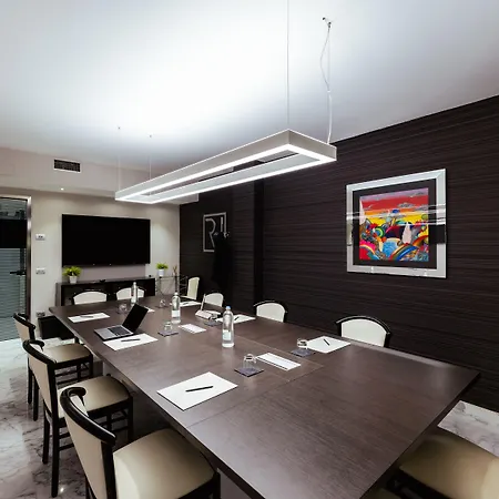 Hotell Raffaello & Mooka Restaurant 4*