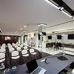 Raffaello & Mooka Restaurant Hotel