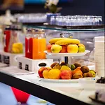 Raffaello & Mooka Restaurant 4* Σενιγκάλια
