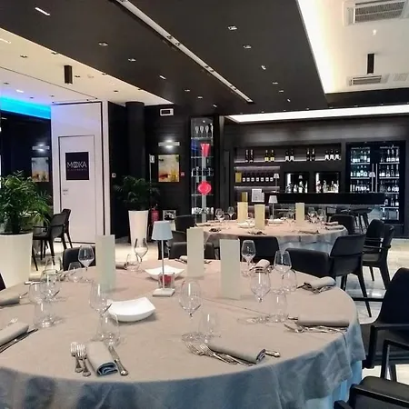 Otel Raffaello & Mooka Restaurant 4*