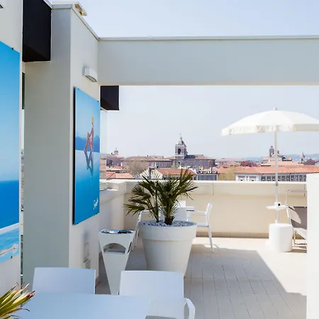 Hotel Raffaello & Mooka Restaurant 4*