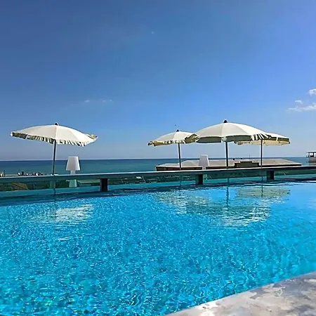 Hotel Raffaello & Mooka Restaurant