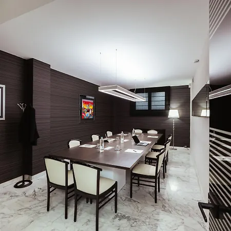 Otel Raffaello & Mooka Restaurant