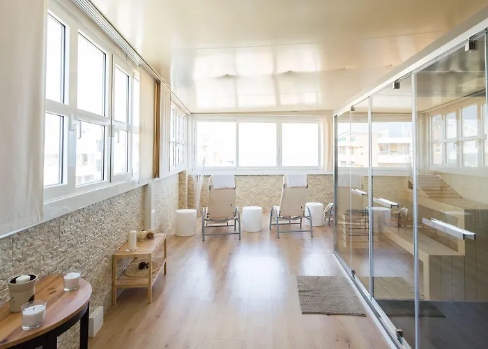 Ξενοδοχείο Raffaello & Mooka Restaurant 4*